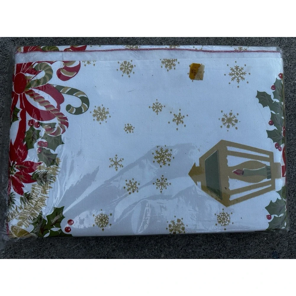 Vintage 70s Aristoplex Vinyl Surface Flannel Back 52x70 Christmas Tablecloth NEW